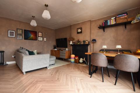 3 bedroom flat for sale, Flat 1, Overhill Road, London, SE22