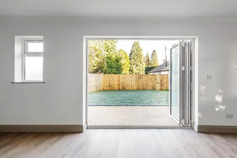 3 bedroom detached bungalow for sale, Hurst Green Road, Hurst Green