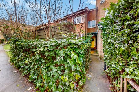 3 bedroom terraced house to rent, Marley Walk, London NW2