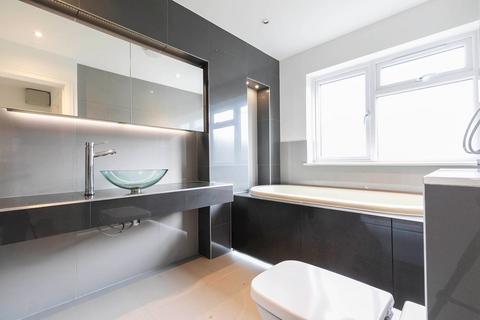 3 bedroom terraced house to rent, Marley Walk, London NW2