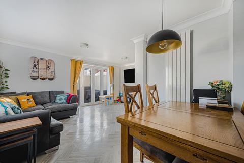 2 bedroom townhouse for sale, Quentin Court, Regency Walk, Croydon