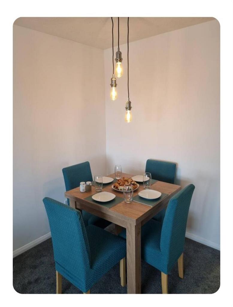 Lounge/ Dining Room