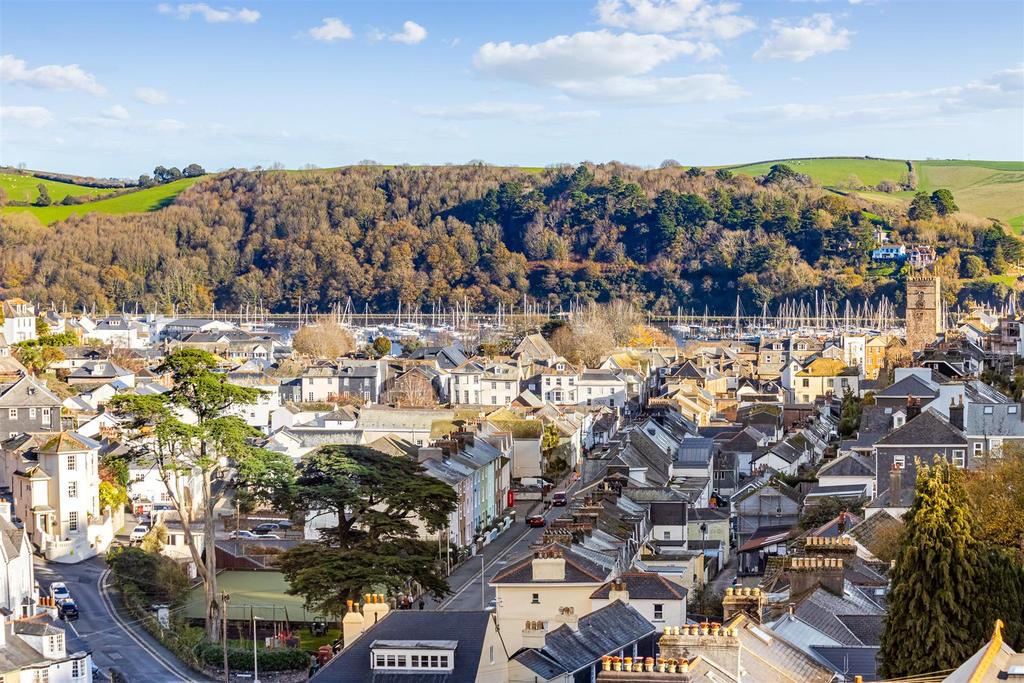 A08 - 113 Victoria Road, Dartmouth Elm Grove - 251