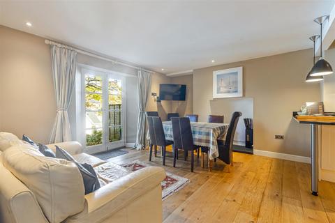 3 bedroom semi-detached house for sale, Victoria Road, Dartmouth