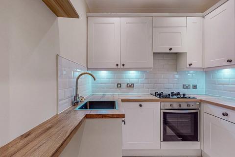 2 bedroom flat for sale, Garrioch Crescent, North Kelvinside, Glasgow, G20
