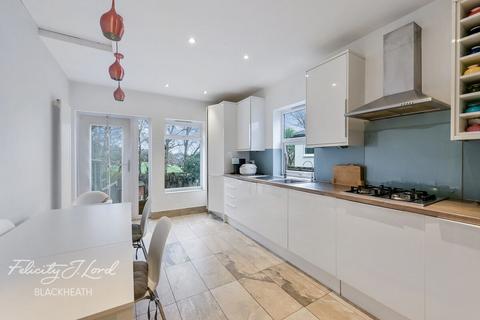 undefined, Eastcombe Avenue, Charlton, SE7