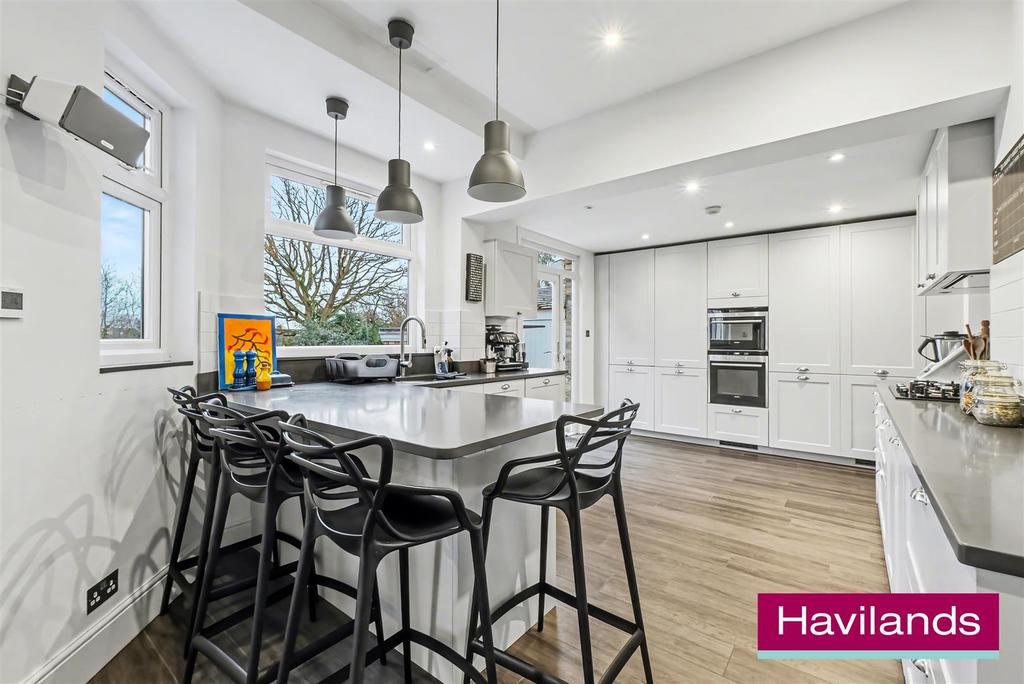 88 Woodland Way N21 3 PX-15.jpg