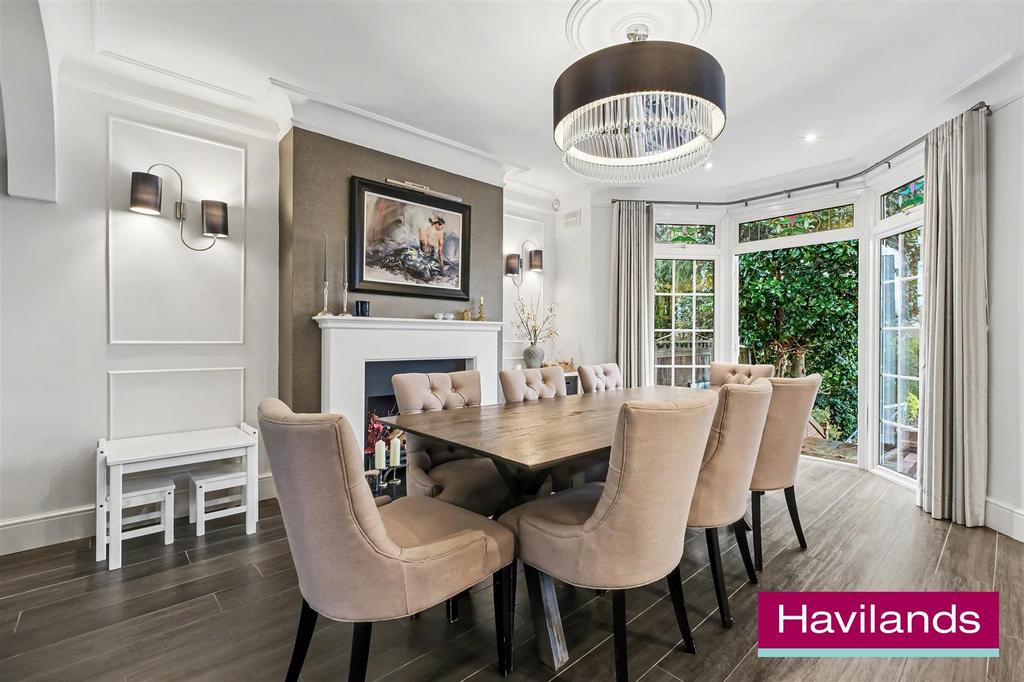 88 Woodland Way N21 3 PX-1.jpg