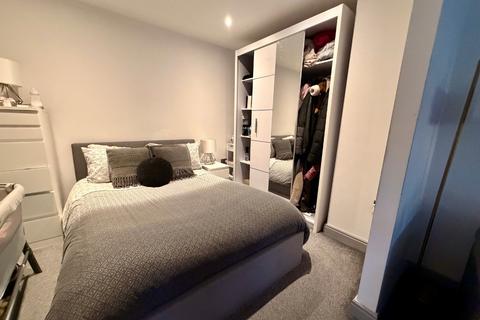 1 bedroom property for sale, Liv Apartments, George Street, Bradford, West Yorkshire, BD1