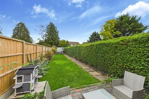 2 bedroom semi-detached house for sale, Buckingham Road, Aylesbury HP19