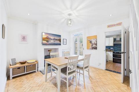 2 bedroom semi-detached house for sale, Buckingham Road, Aylesbury HP19