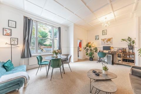 2 bedroom flat to rent, Mornington Avenue, London W14