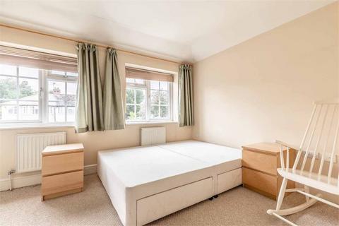 undefined, Drayton Gardens, West Drayton UB7
