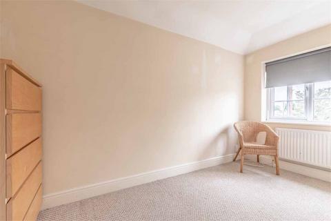 undefined, Drayton Gardens, West Drayton UB7