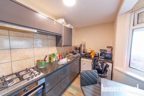 2 bedroom flat for sale, Church Road, London E12