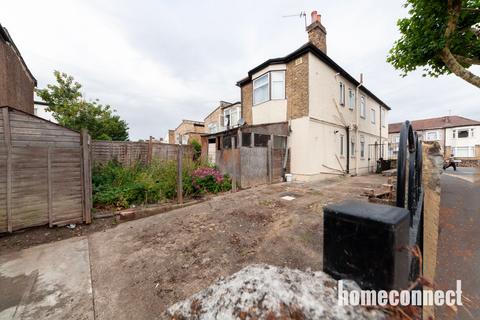 2 bedroom flat for sale, Church Road, London E12