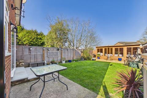 3 bedroom semi-detached house for sale, Leverstock Green Road, Hemel Hempstead, HP3