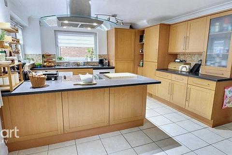 3 bedroom semi-detached house for sale, Blaydon Road, Luton
