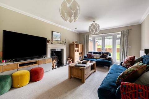 4 bedroom detached house for sale, Yalden Gardens, Tongham, Farnham, Surrey, GU10