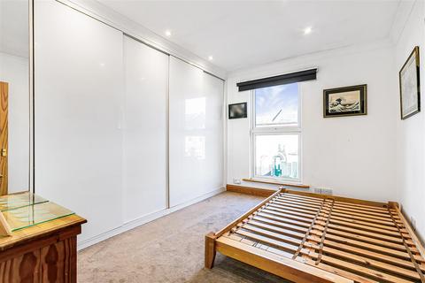 2 bedroom house for sale, Elton Road, Kingston Upon Thames KT2