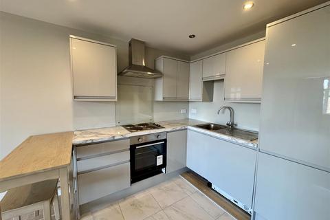 undefined, Fleet Road, Fleet GU51