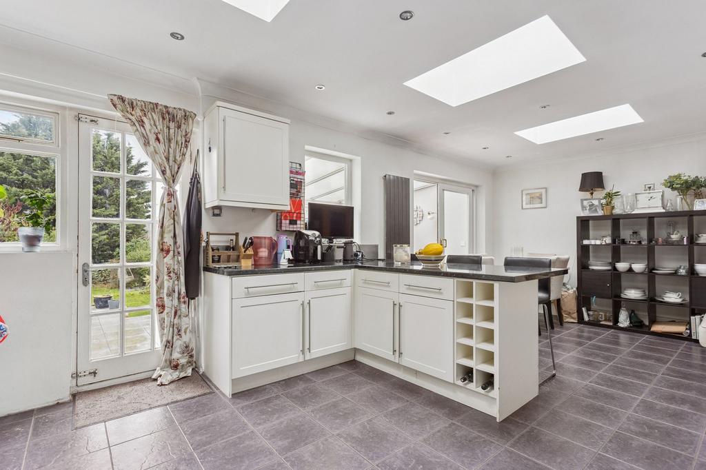 Kitchen Dining (3)