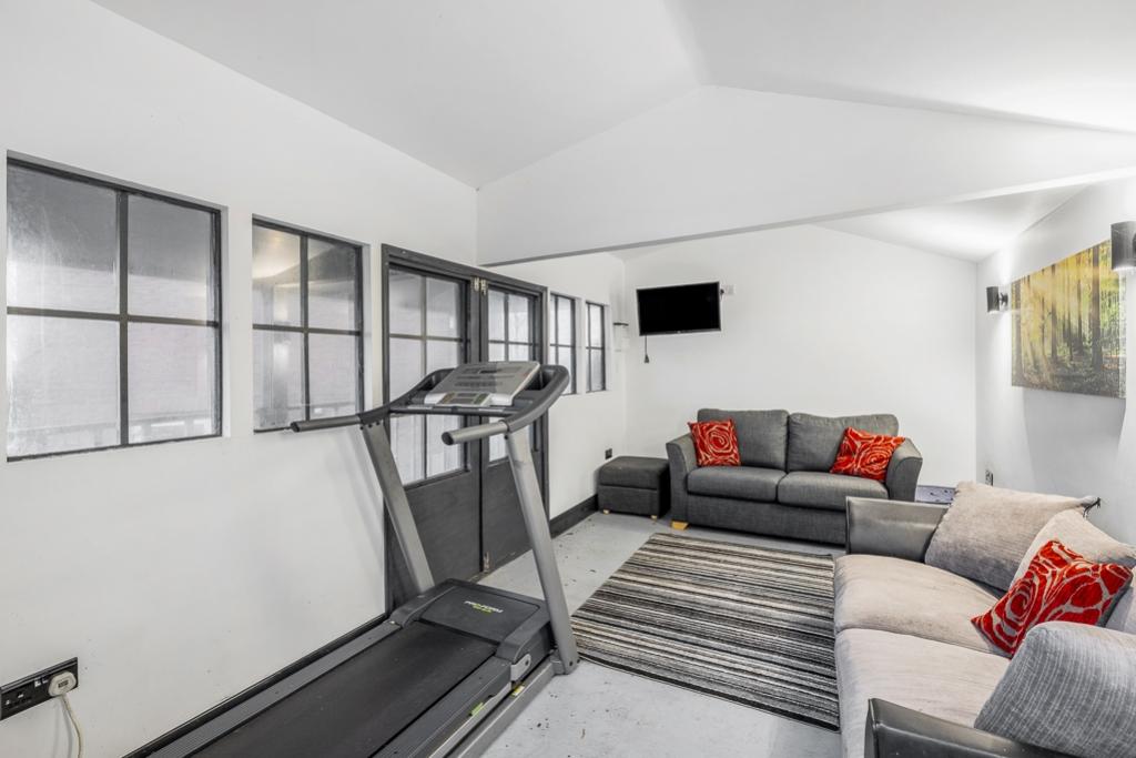 Hovenden Lodge (Spalding)-18