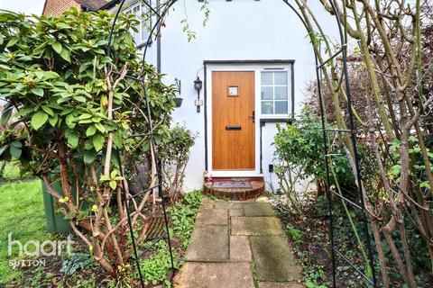 undefined, Hawthorne Close, Sutton