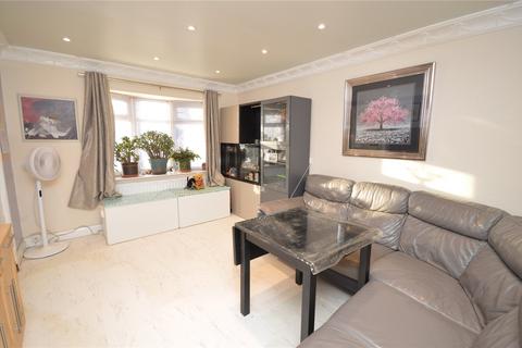 3 bedroom terraced house for sale, Gardeners Court, Leeds, West Yorkshire