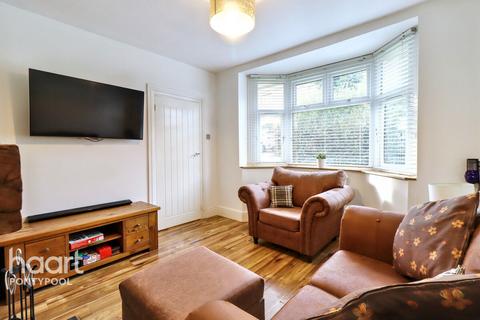 Sycamore Road, Pontypool
