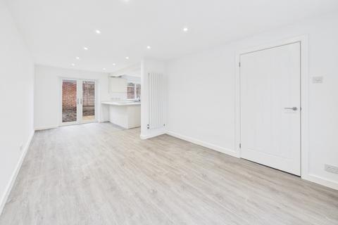 3 bedroom semi-detached house for sale, Hunting Gate, Hemel Hempstead, HP2