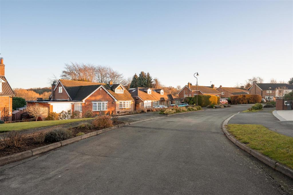 Stoneleigh Close - by Visually Rich 00032.jpg