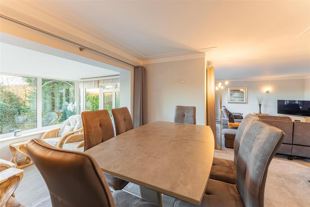 Stoneleigh Close - by Visually Rich 00065-HDR.jpg