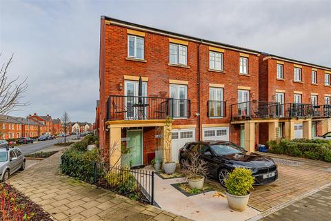 undefined, Trem Yr Afon, Cardiff CF11