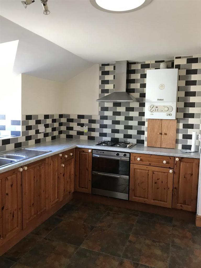 25 Magdelene - kitchen1.jpg