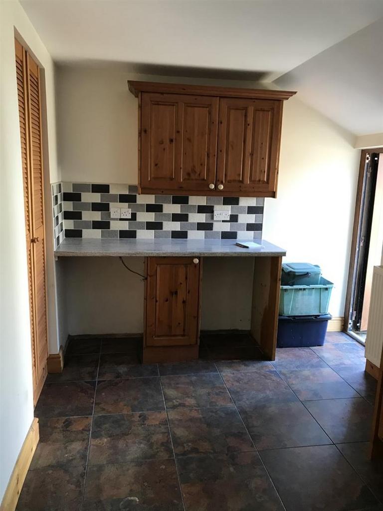 25 Magdelene - kitchen3.jpg