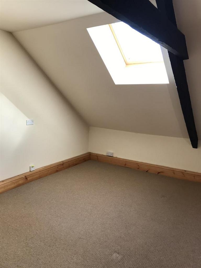 25 Magdelene - bedroom1.jpg