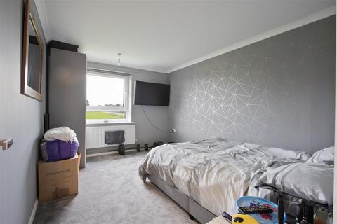 2 bedroom flat for sale, Newbold Back Lane, Brockwell, Chesterfield