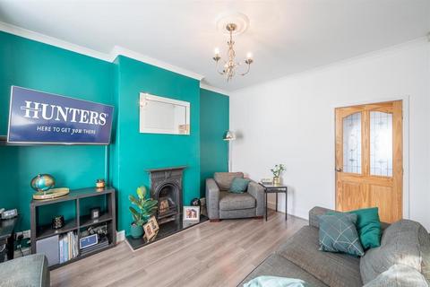 2 bedroom end of terrace house to rent, Maypole Hill, Halesowen