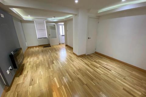 2 bedroom terraced house to rent, Ton Row, Ton Row Ton Pentre, Pentre, CF41