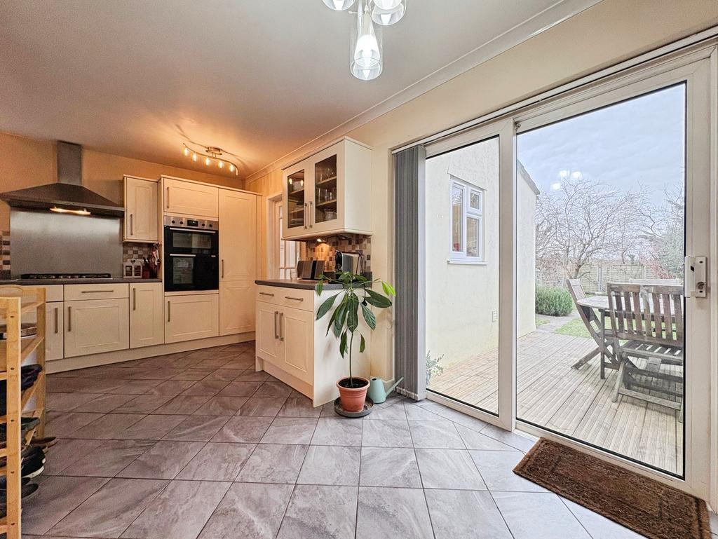 Kitchen/Breakfast