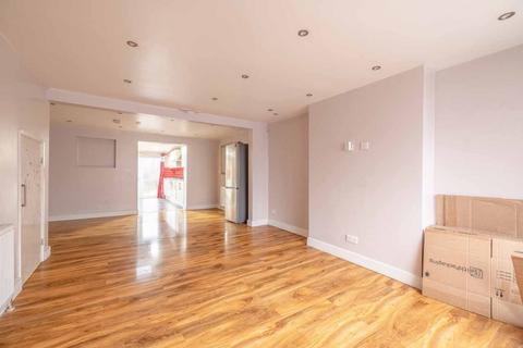 5 bedroom semi-detached house for sale, Mallard Drive, Cippenham SL1