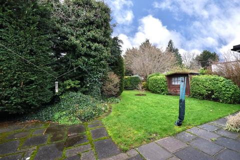 2 bedroom detached bungalow for sale, Petts Wood Road, Petts Wood