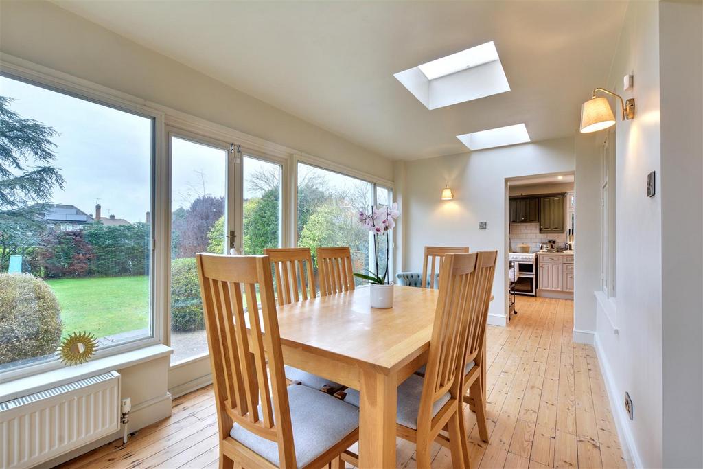 Dining Room 1.jpeg