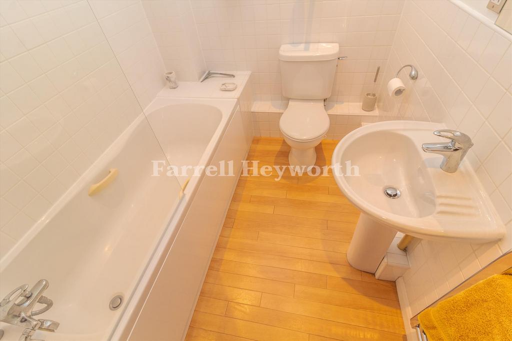 Bathroom image 2