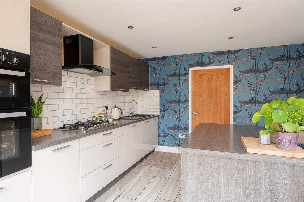 Kitchen dining