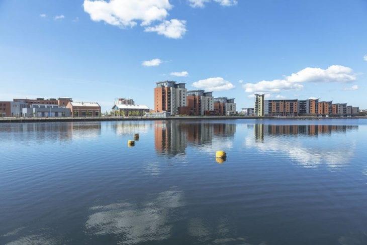 47-south-quay-self-catering-apartment-swansea-730x
