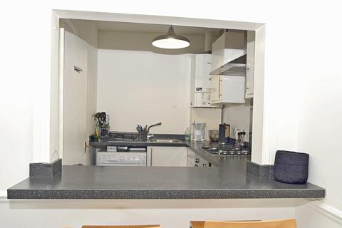 Studio to rent, Brock Lane, Maidenhead, SL6