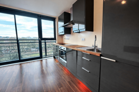 2 bedroom apartment for sale, City Point 2, Chapel Street, Salford, M3 6EU