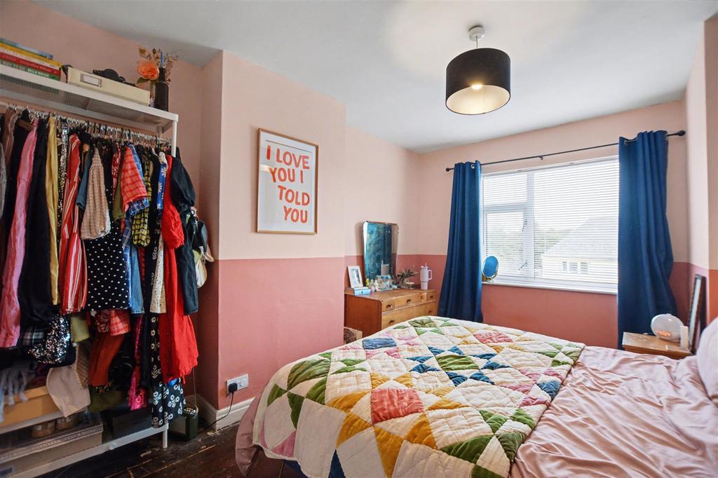 Bedroom 1 1.jpeg